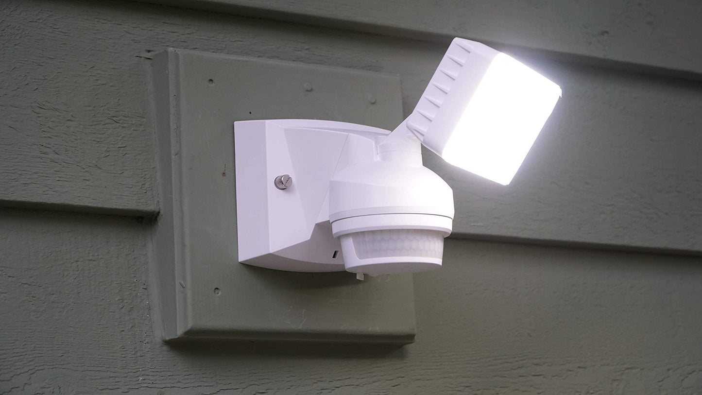 IQ America 16W LED Motion Sensor Motion Security Outdoor Flood Light,1600 Lumen,180° Sensor, Head tilts and Pans, Adjustable time, Hi-Lo Light Levels