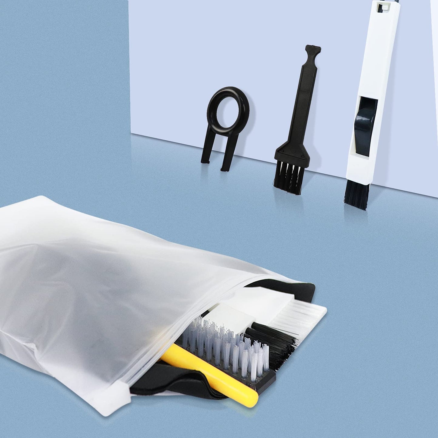 Keyboard Cleaning Bush, Computer Cleaning Kit with Carry Bag Anti Static Brush for Computer Car Player Printer Camera Cleaning Brush Kit (Style 2)