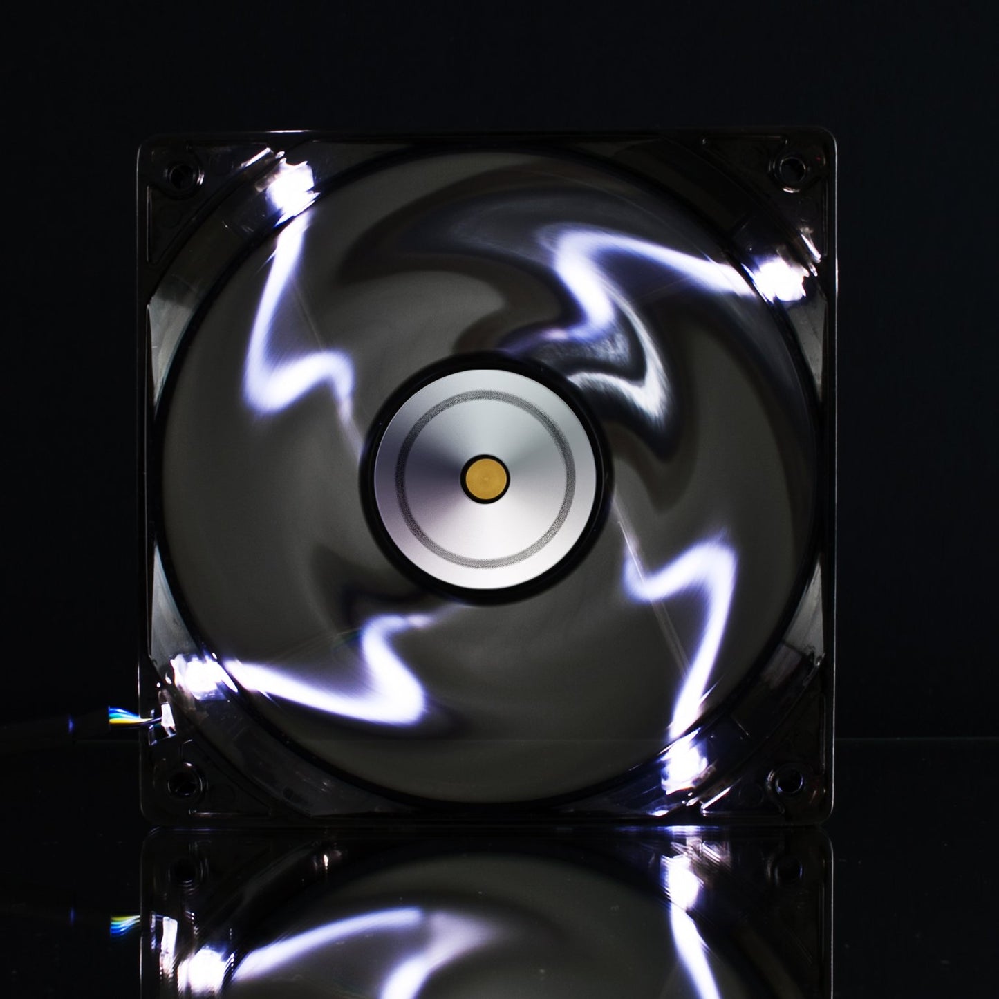 Xigmatek 120mm Black Blade White LED Copper Bushing Axis Cooling Fan XAF-F1254
