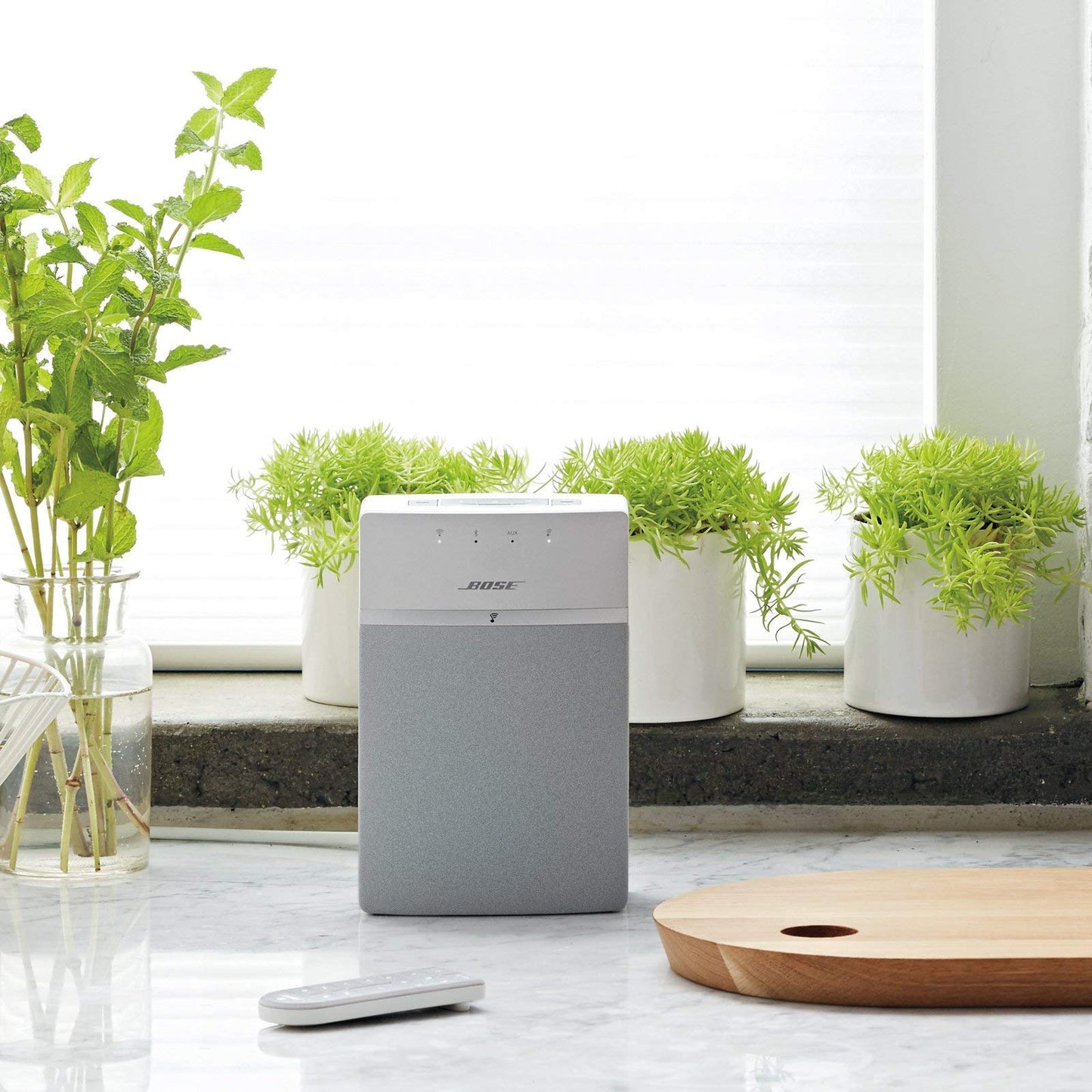 Bose SoundTouch 10 Wireless Speaker, Compatible with Alexa, White (Renewed)