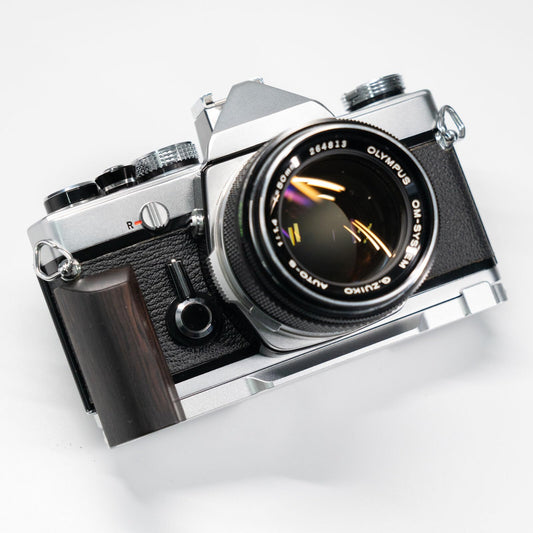 Handmade Wooden Wood Hand Grip L Alloy Base Plate for Olym pus OM2 OM1 OM-1 OM-2 Camera Holder (Ebony + Silver Base)