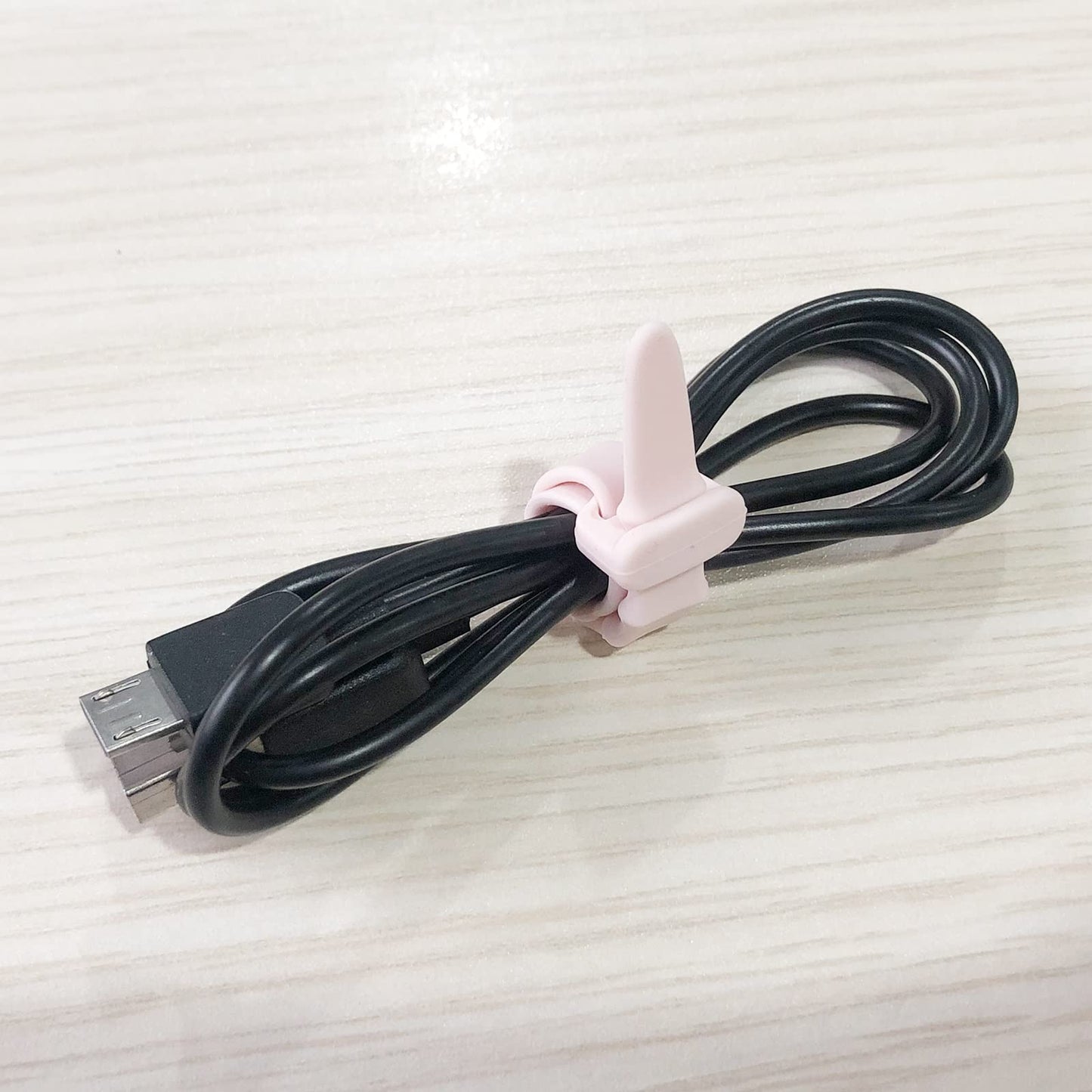 Silicone Zip Ties, Reusable Zip Ties, 20pcs Rubber Cable Ties Straps for Wire Management, Elastic Cable Organizer for Home Office Table Desk. Black