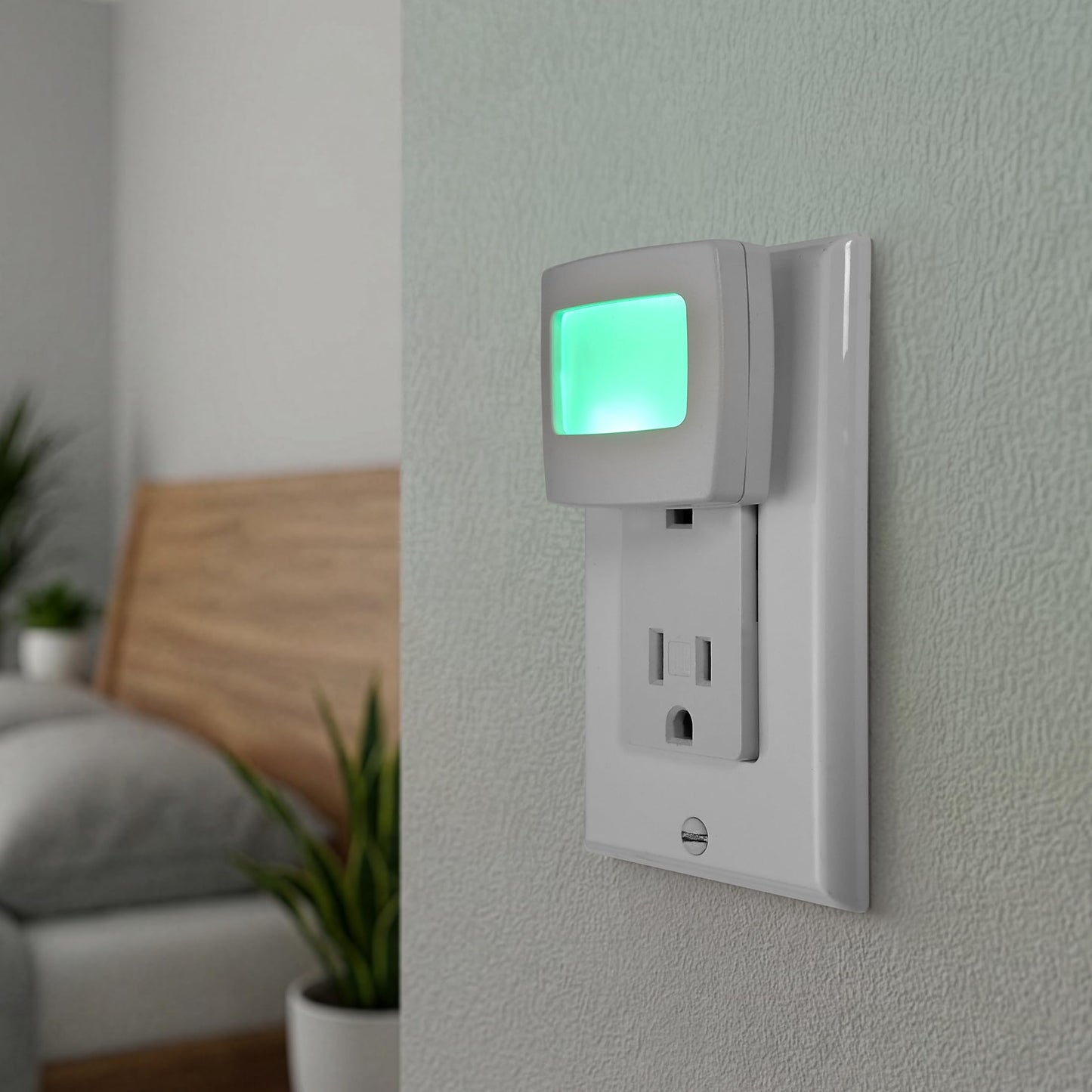 Maxxima Mini Green Always On LED Night Light - Ideal Plug-in Lighting for Bedrooms, Bathrooms, Kitchens, Kids' Nursery, Hallways, Stairs or Any Dark