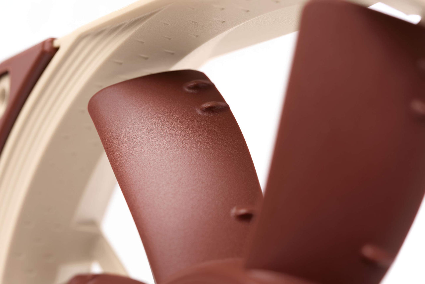 Noctua NF-S12A ULN, Ultra Quiet Silent Fan, 3-Pin (120mm, Brown)