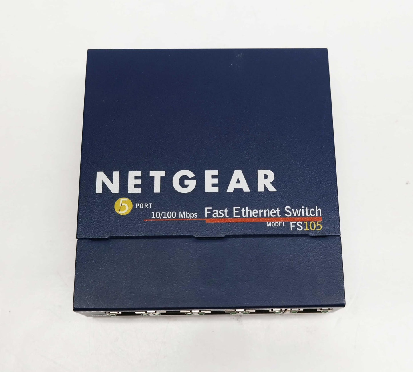 NETGEAR ProSafe FS105 5-port 10/100Base-TX Desktop Slimline Switch FS105NA