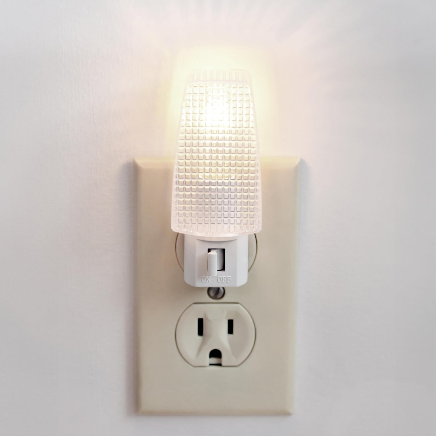 Westinghouse 5285000 0.6 Watt (7 Watt Equivalent) C7 Frosted Filament LED Light Bulb, Candelabra Base, 2 Pack
