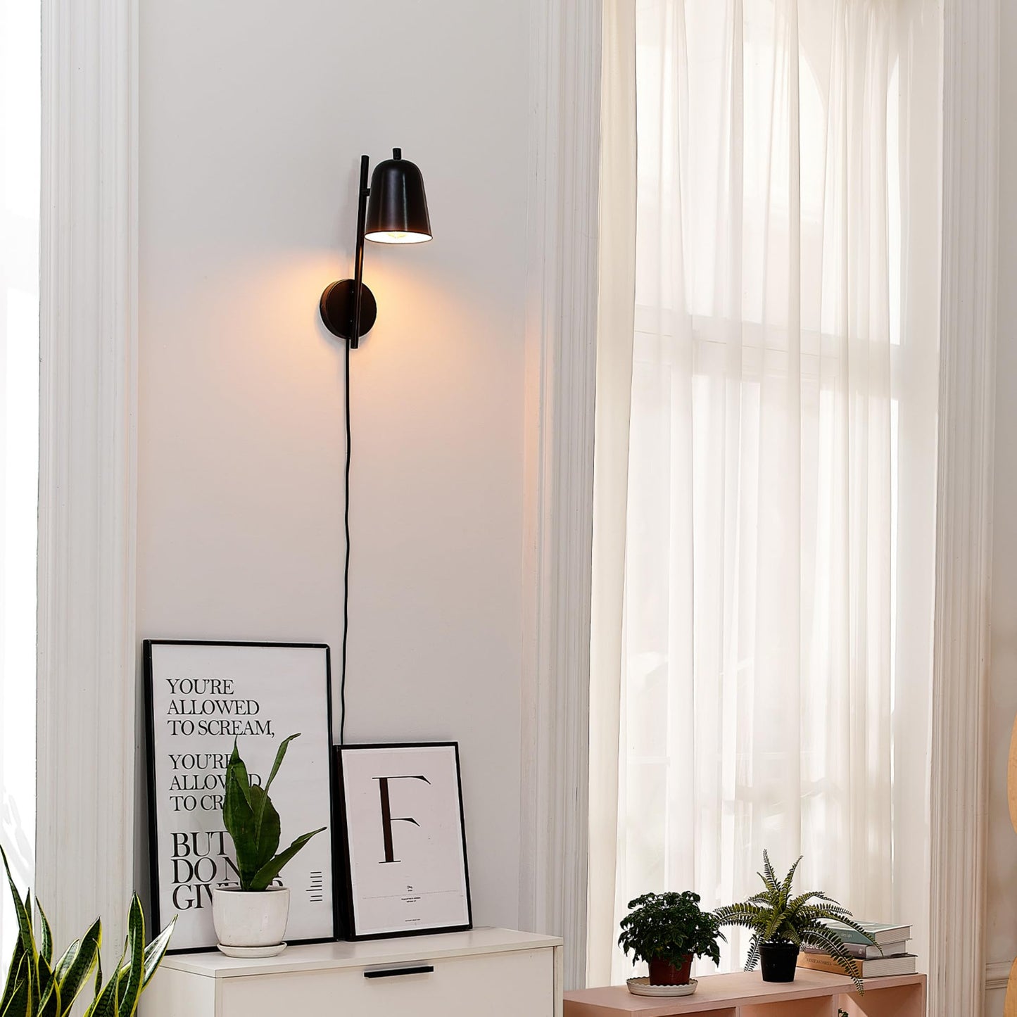 Globe Electric 65000049 1-Light Plug-in or Hardwire Wall Sconce, Matte Black, Pivoting Shade, Black Braided Fabric Designer Cord, Hanging Lamp, Wall
