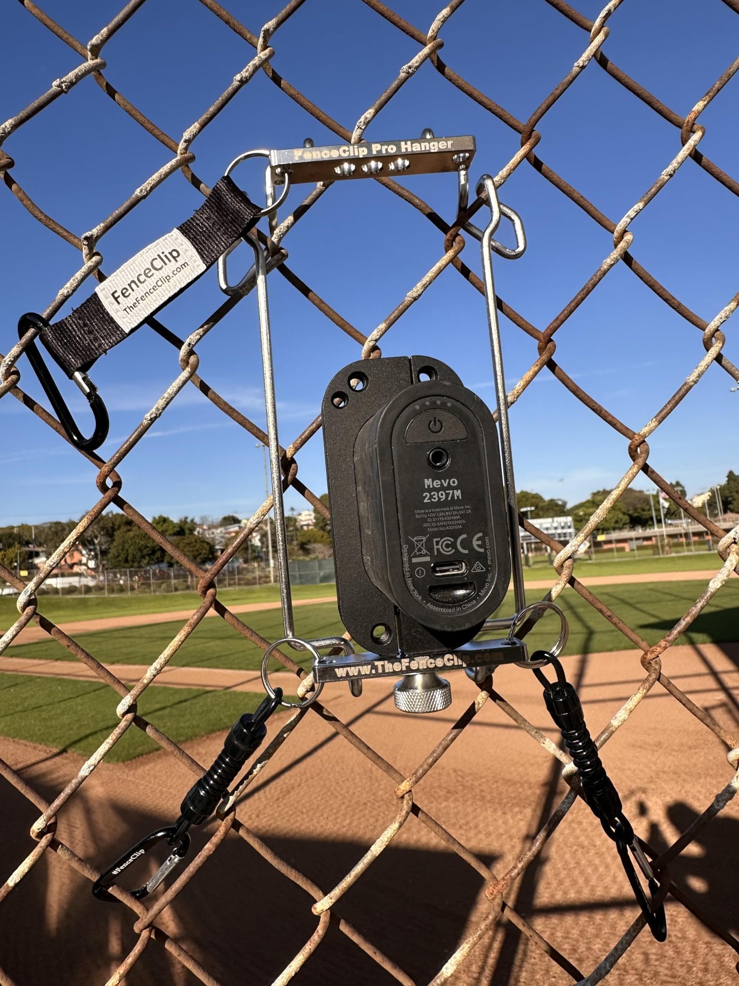 FenceClip Pro Hanger Mevo Hard Mount