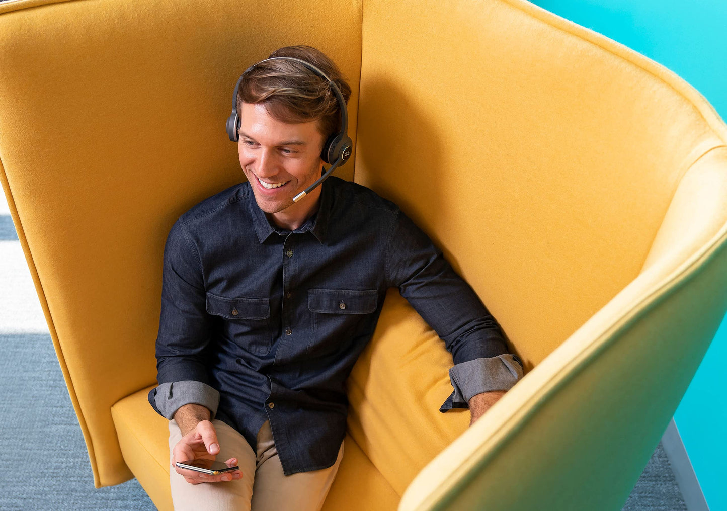 Cisco Headset 562, Wireless Dual On-Ear DECT Headset with Multi-Source Base for US & Canada, Charcoal, 1-Year Limited Liability Warranty