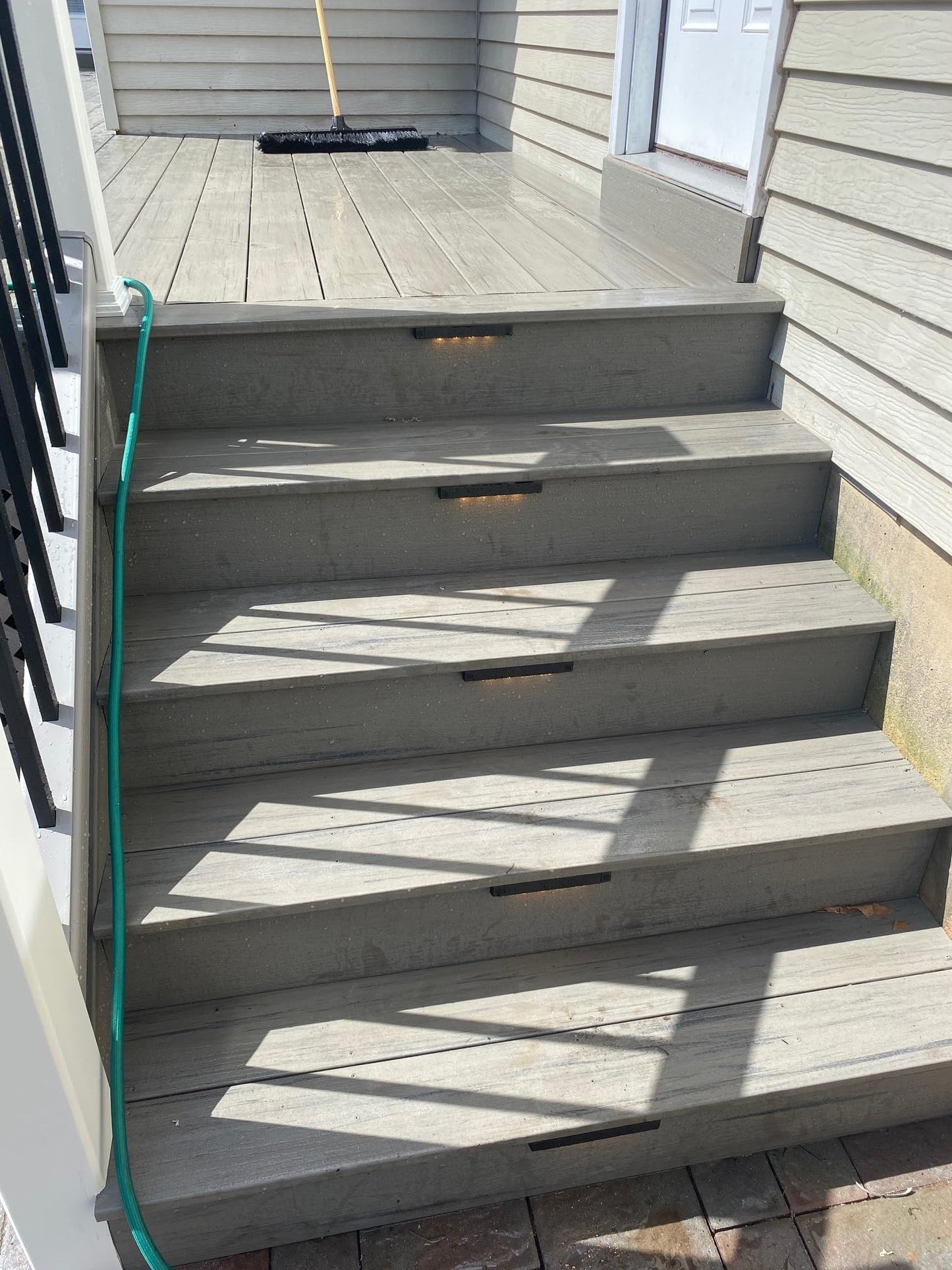 Tru-Scapes® 6” LED Deck Step Riser Light (Black)