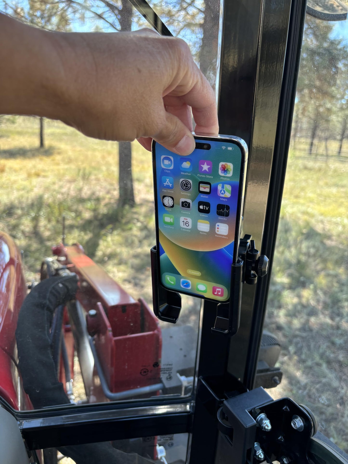Caddie Buddy Magnetic Phone Mount for Tractors/Heavy Equipment