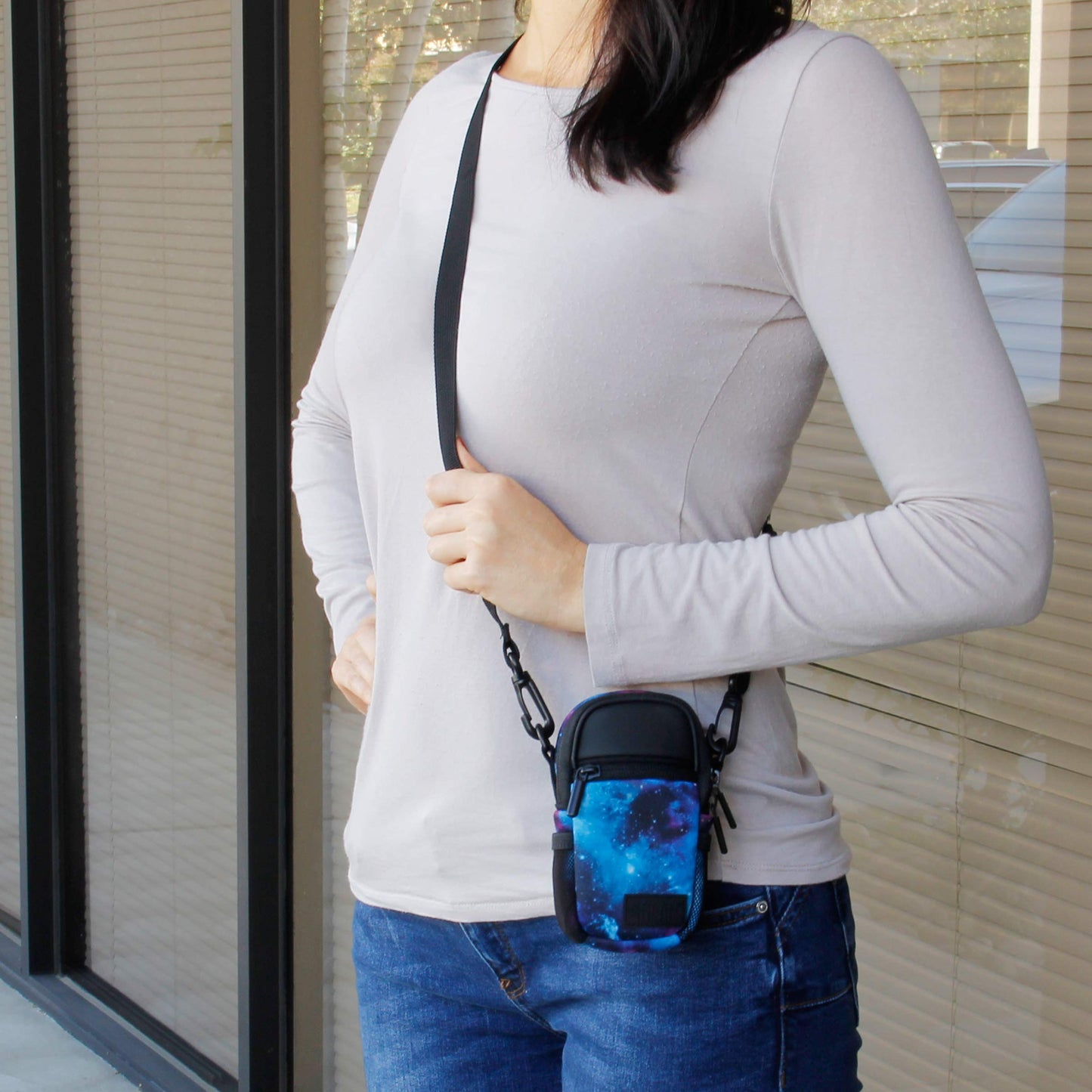 USA Gear Compact Point and Shoot Camera Case Small Digital Camera Pouch with Accessory Pockets and Shoulder Strap - Compatible with Sony CyberShot