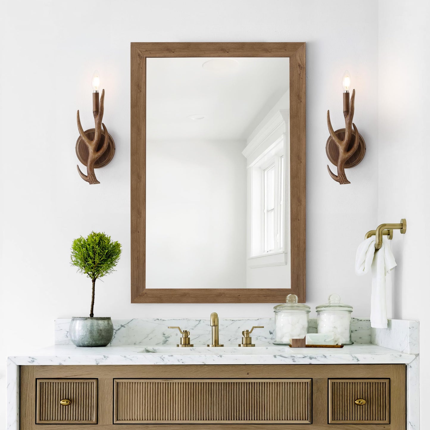 JONATHAN Y 5.5" Brown 1-Light Wood Finish Faux Antler LED Vanity Light Set of 2, Rustic Wall Sconces for Bathroom Mirror Hallway, Southwestern