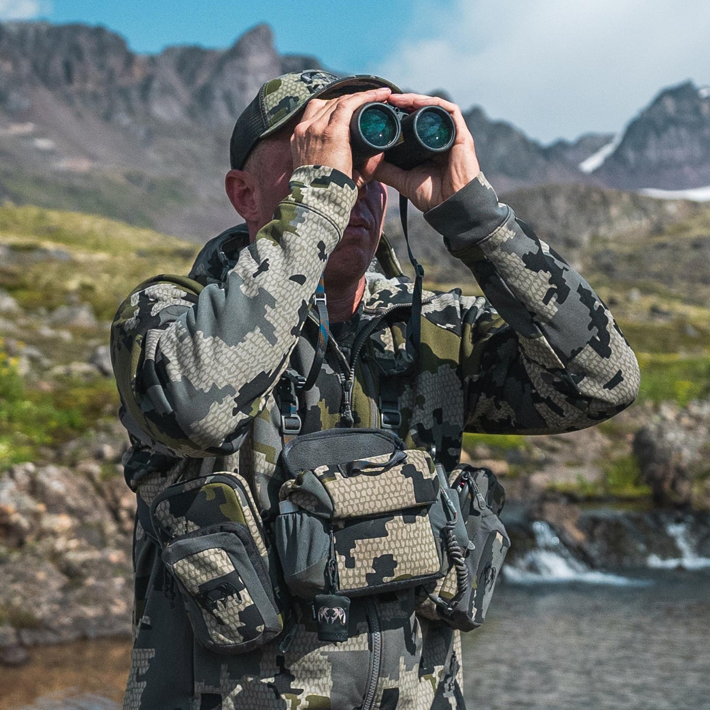 KUIU PRO Bino Harness - Waterproof, Adjustable, One-Hand Lid, Custom Foam Shims, Hydration Rig Compatible Binocular Harness