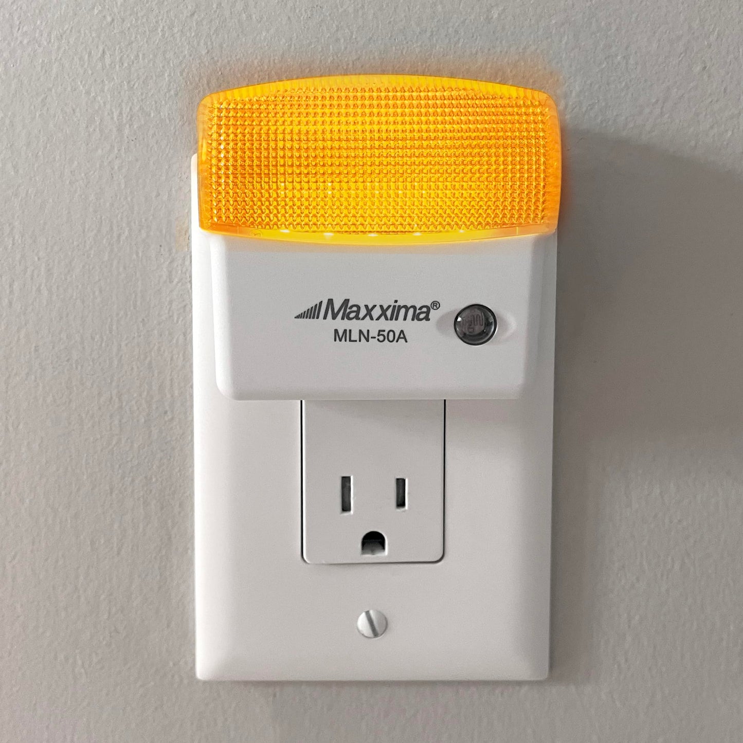 Maxxima LED Night Light with Dusk to Dawn Sensor - Featuring 25 Lumens, Plug In, Ideal for Bedrooms, Bathrooms, Basements, Hallways, and Senior