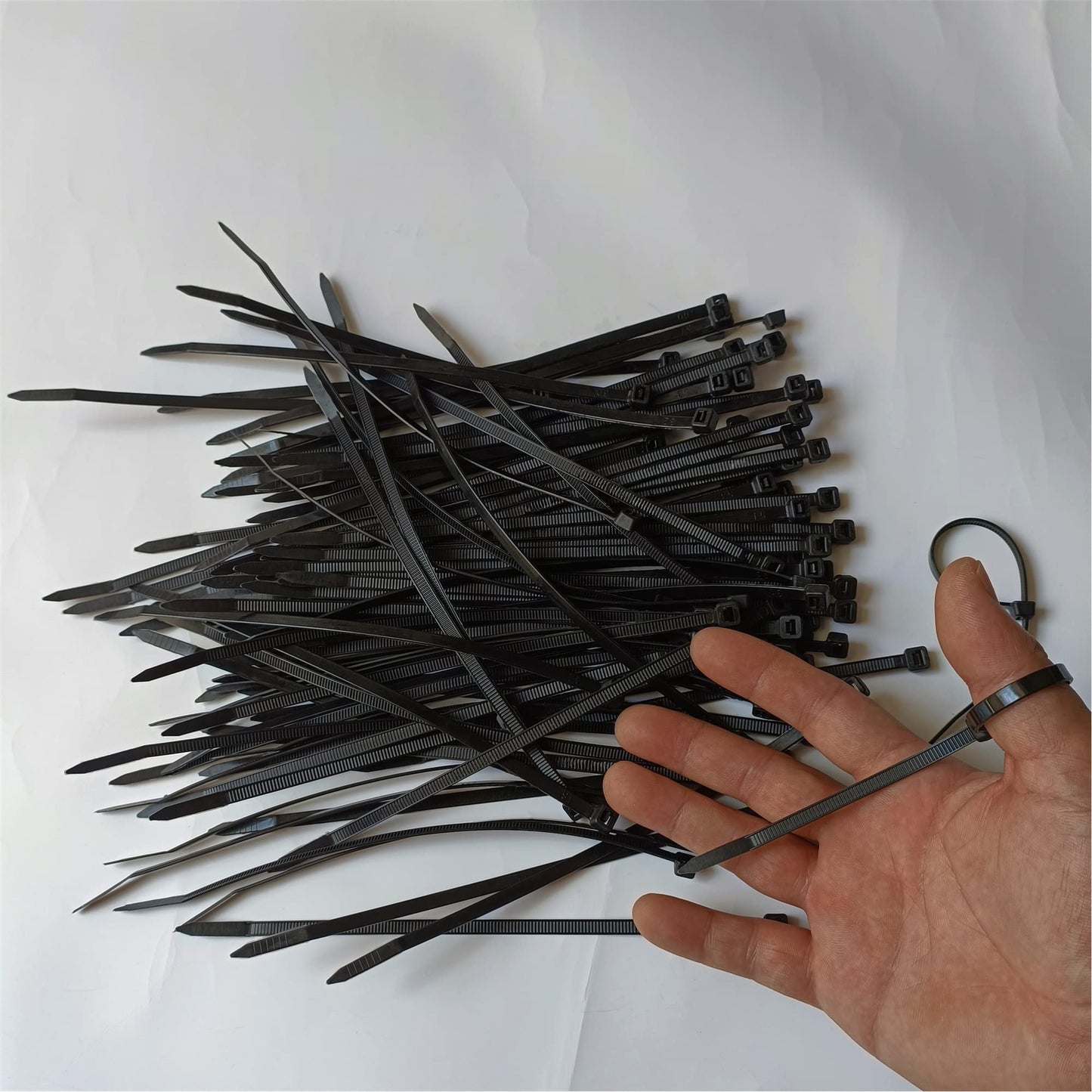 Miwutz 1000 pcs 8 inch Black Nylon Self-Locking Cable Ties, 40 LBS Tensile Strength, UV Resistant, Waterproof