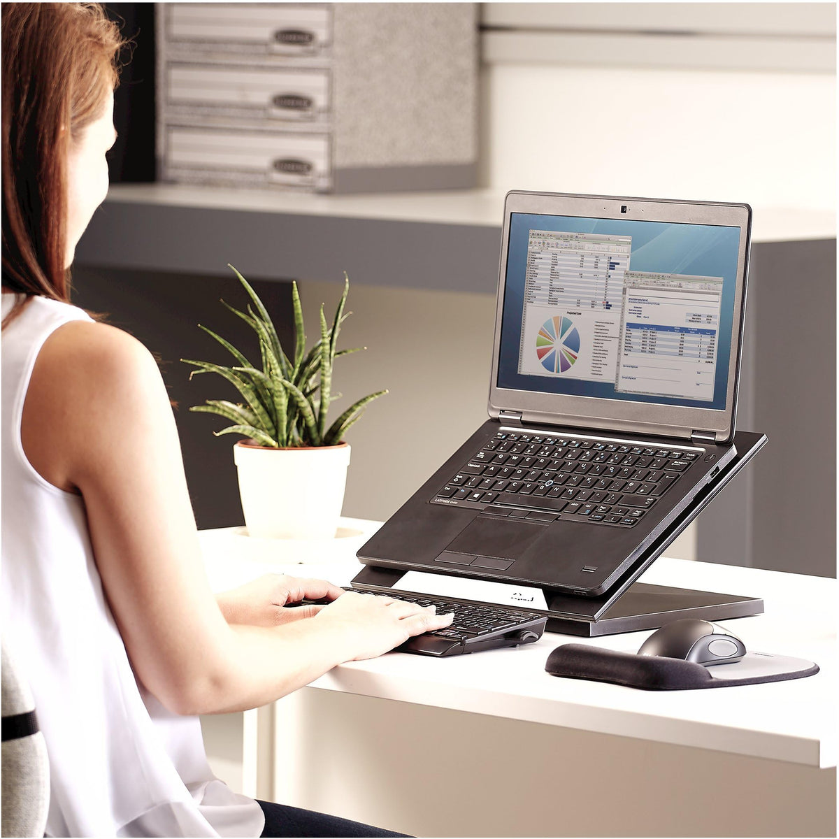 Fellowes Designer Suites Laptop Riser, Black (8038401)