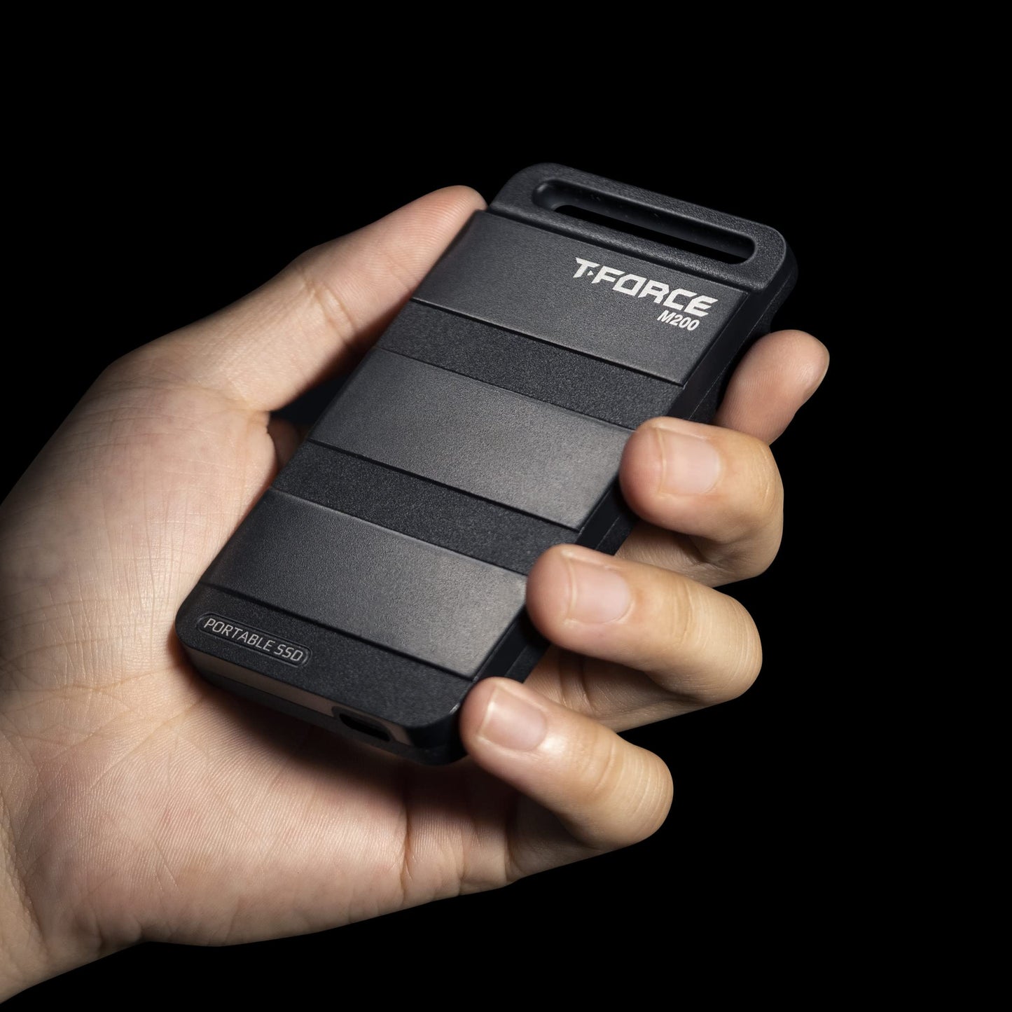 TEAMGROUP T-Force M200 Portable SSD 500GB USB3.2 Gen2x2 Type-C Read/Write 2000MB/s Compatible with PS5 & Xbox & Chrome OS (T8FED9500G0C102)