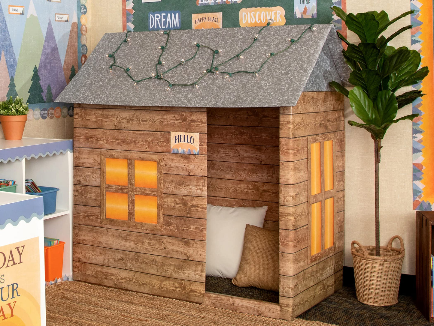 Teacher Created Resources Rustic Wood Better Than Paper Bulletin Board Roll (TCR77884)