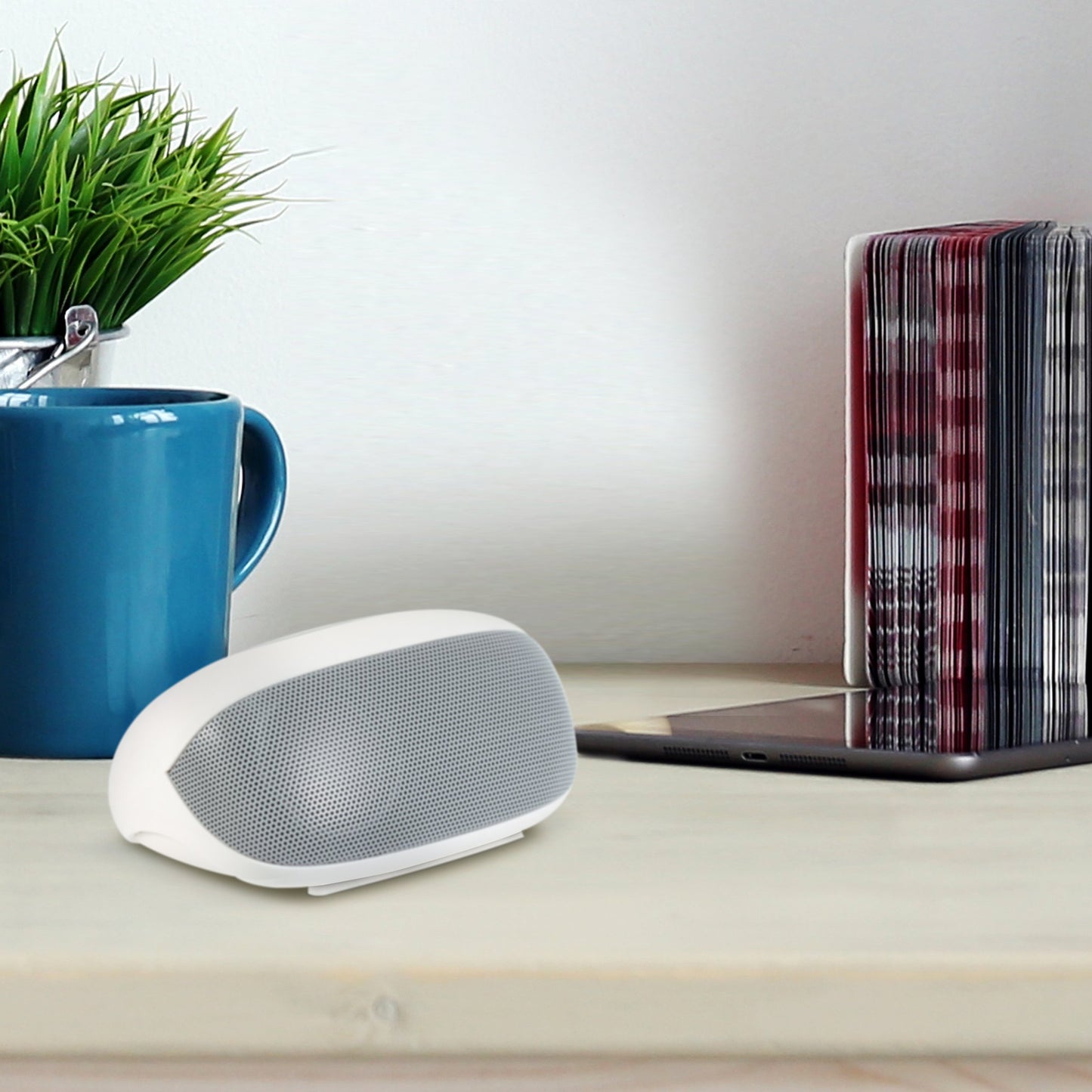 AT&T BTS01-WH Portable Wireless Bluetooth Speaker with Mic - White
