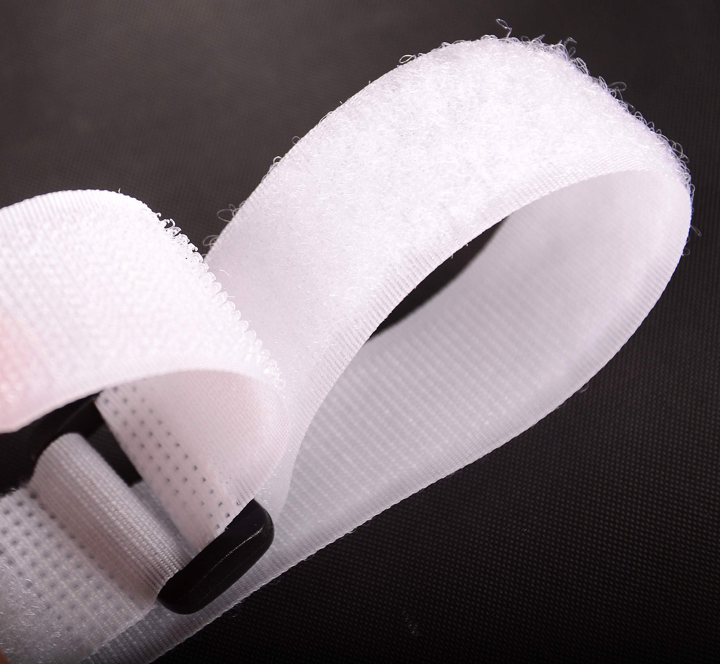 4 Pcs Varylala Versatile Hook and Loop Cable Ties Straps Tie downs Fastening Securing Straps (40"x1.5", White)