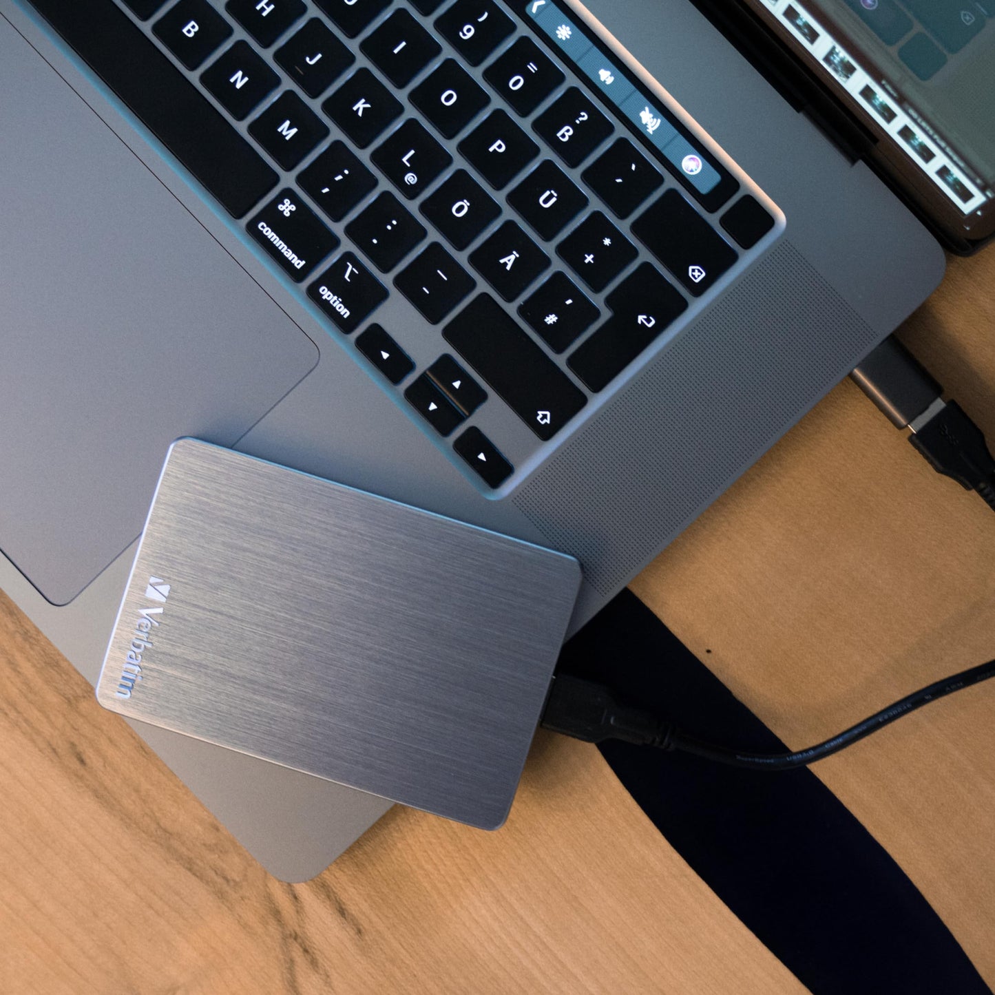 Verbatim 1TB Store 'n’ Go ALU USB 3.2 Gen 1 HDD Slim Aluminum Portable External Hard Drive - Silver
