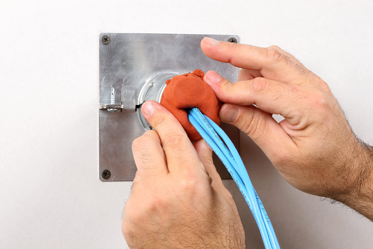 3M Fire Barrier Putty Sleeve Kit DT 100, 1 in Round, 1/case