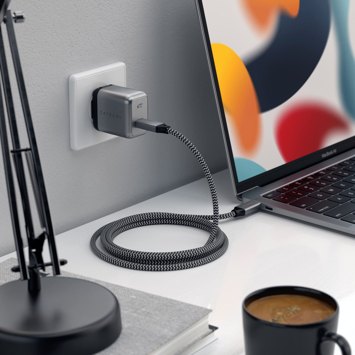 Satechi USB4 Pro Cable, 140W Power Delivery, 40Gbps Data Transfer