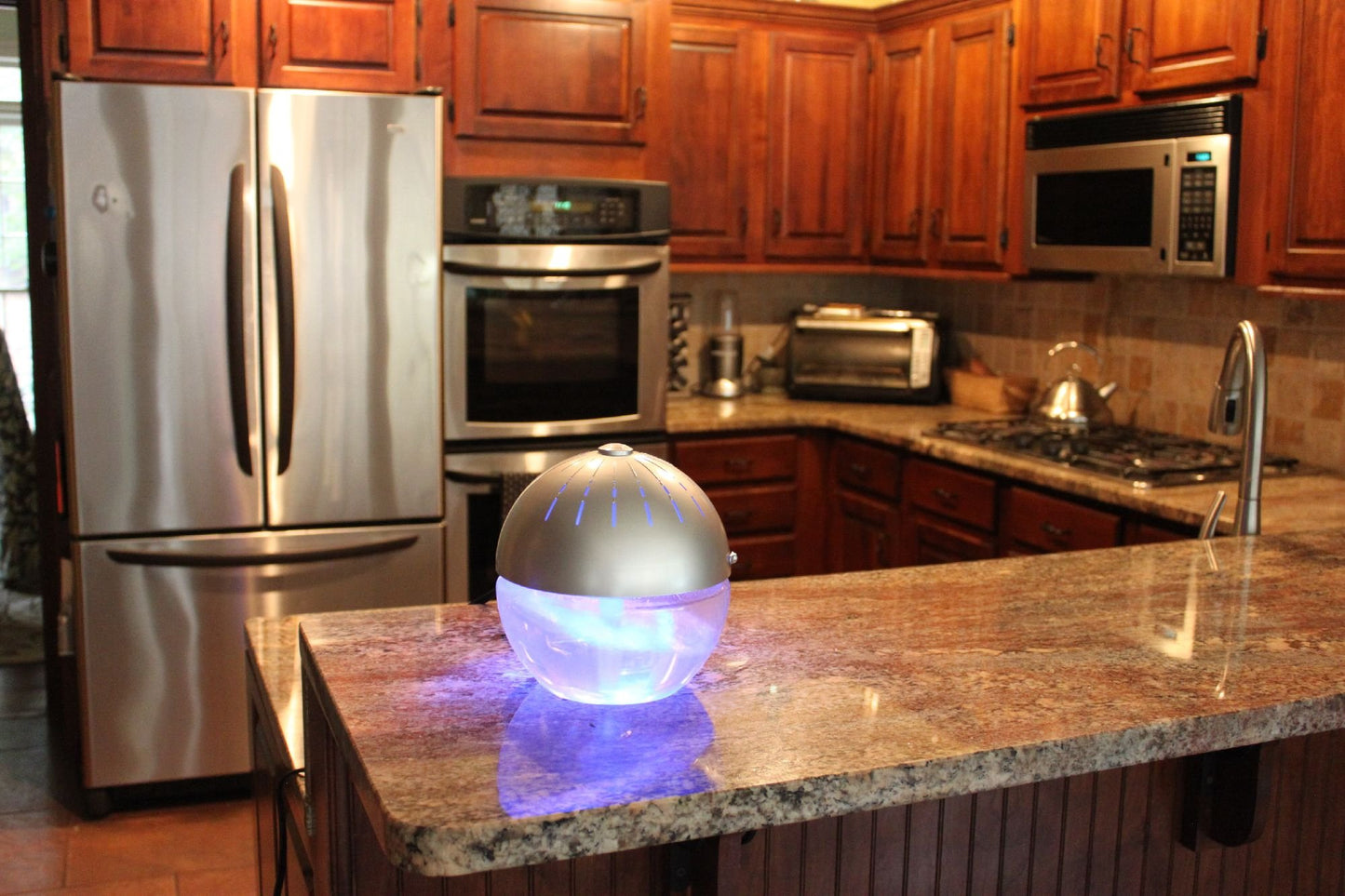 EcoGecko Earth Globe Air Revitalizer, Air Washer, Air Freshener, Room Aromatizer, Aroma and Essential Oil Diffuser with 10ML Lavender Oil, Silver