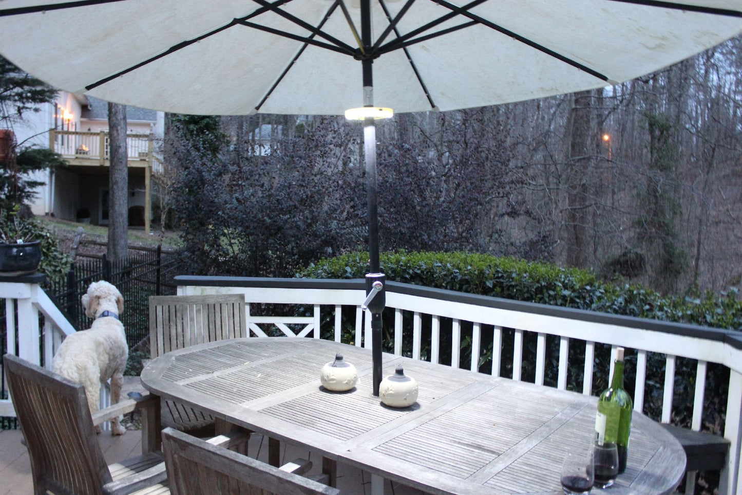 EcoGecko 3-Pack Round White LED Lights, 7-Inch Diameter, Fits 1-1.6 Inch Pole, Battery Operated, 100,000 Hour Lifespan
