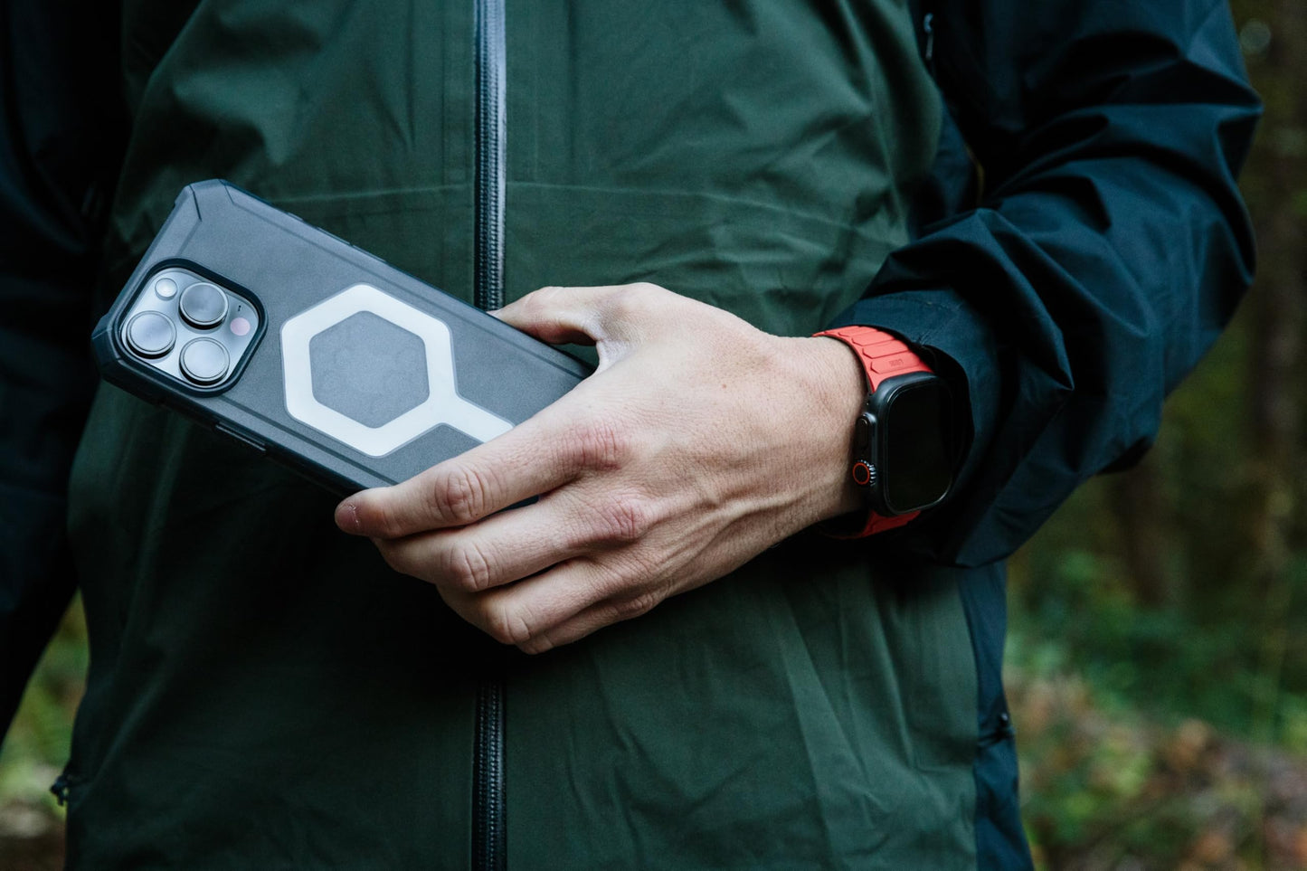 URBAN ARMOR GEAR UAG Designed for iPhone 16 Case 6.1" Pathfinder Clear - Compatible with MagSafe Charging Rugged Shockproof Anti-Slip Military Grade