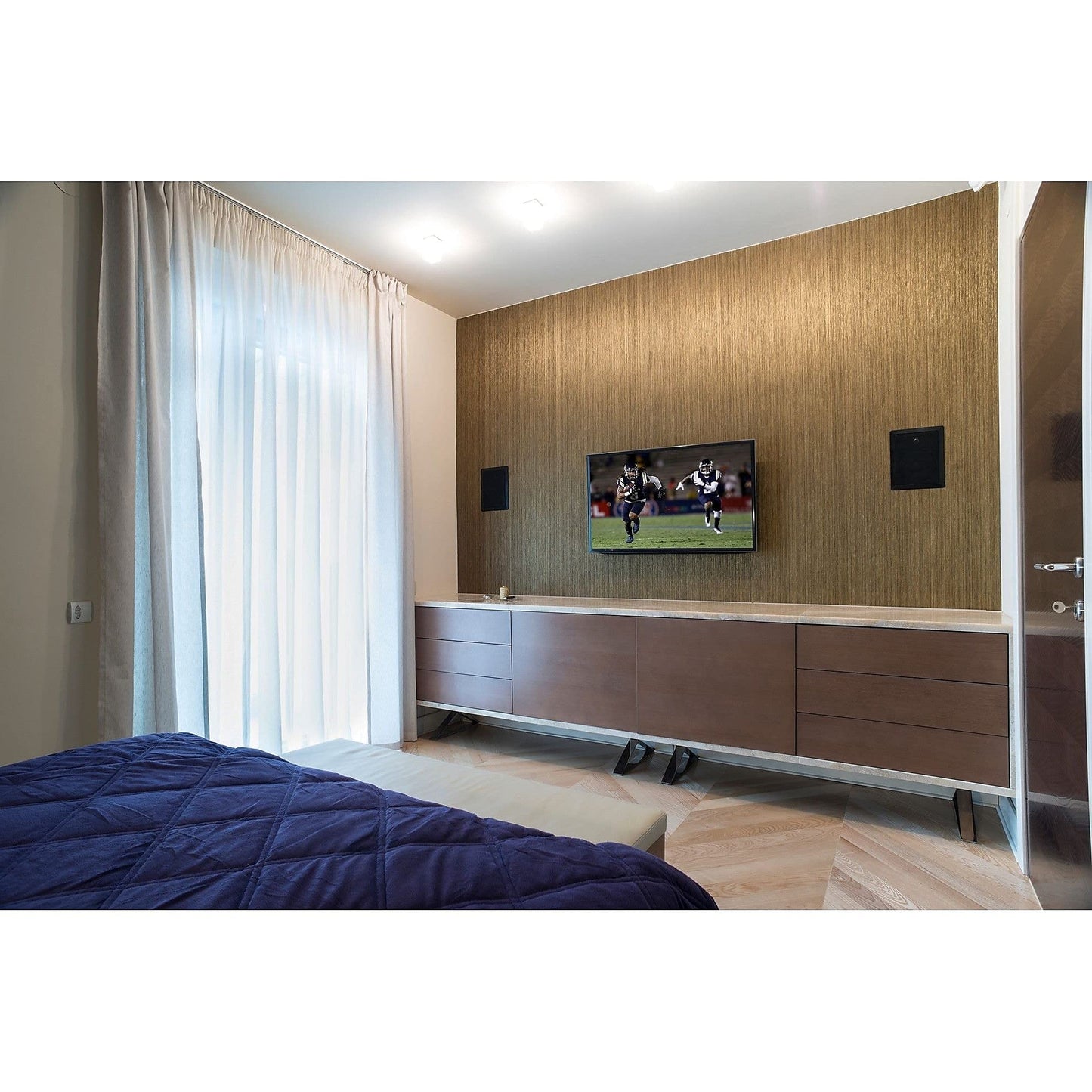Premier Mounts Wall Mount for LCD Display, Black (AM95)