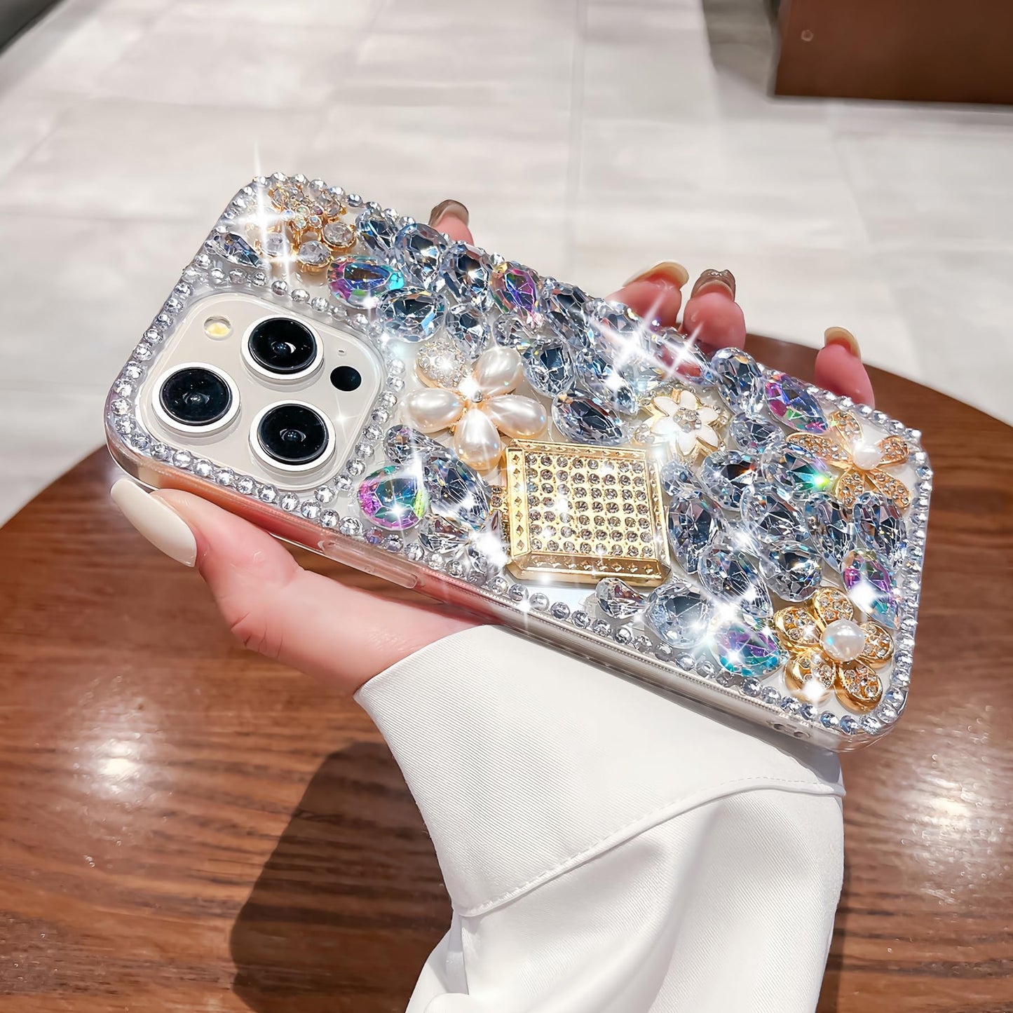 MOSEZA Compatible with iPhone 17 Pro Case Luxury Cute Bling Design Rhinestone Diamond Glitter Sparkle Girly Protective Phone Cover Case for Women Girl