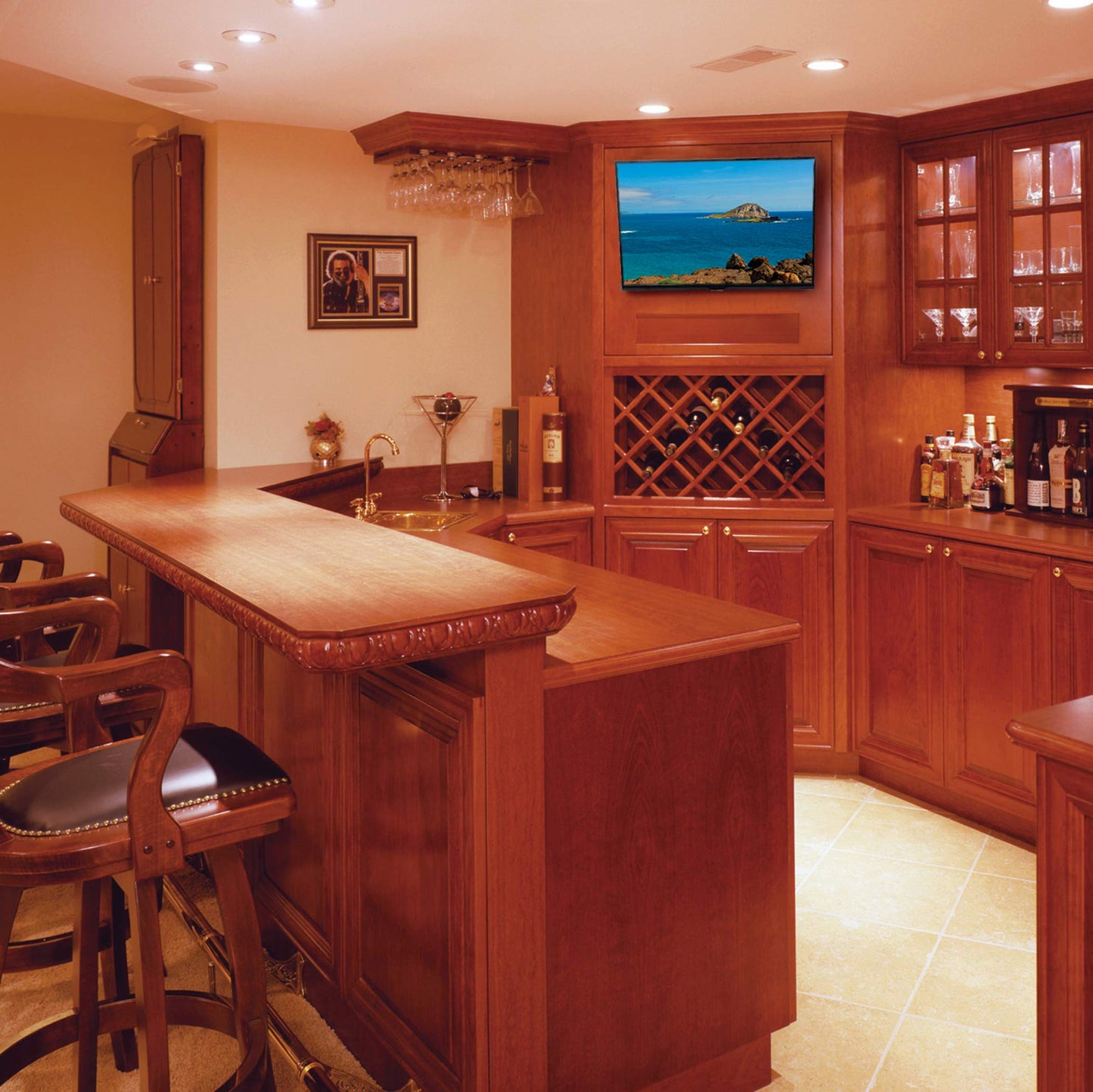 Peerless 10 - 29 Inches Tilt Wall Mount