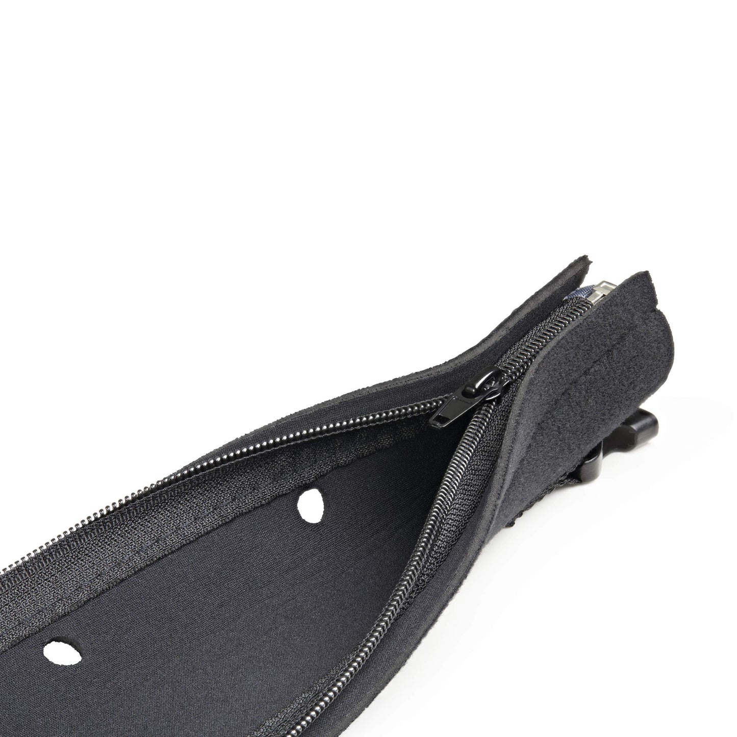 StarTech.com 40" (1m) Neoprene Cable Management Sleeve with Zipper & Buckle - 1.2" (3cm) Diameter - Computer/PC Power/Network/AV Cord Cover/Manager
