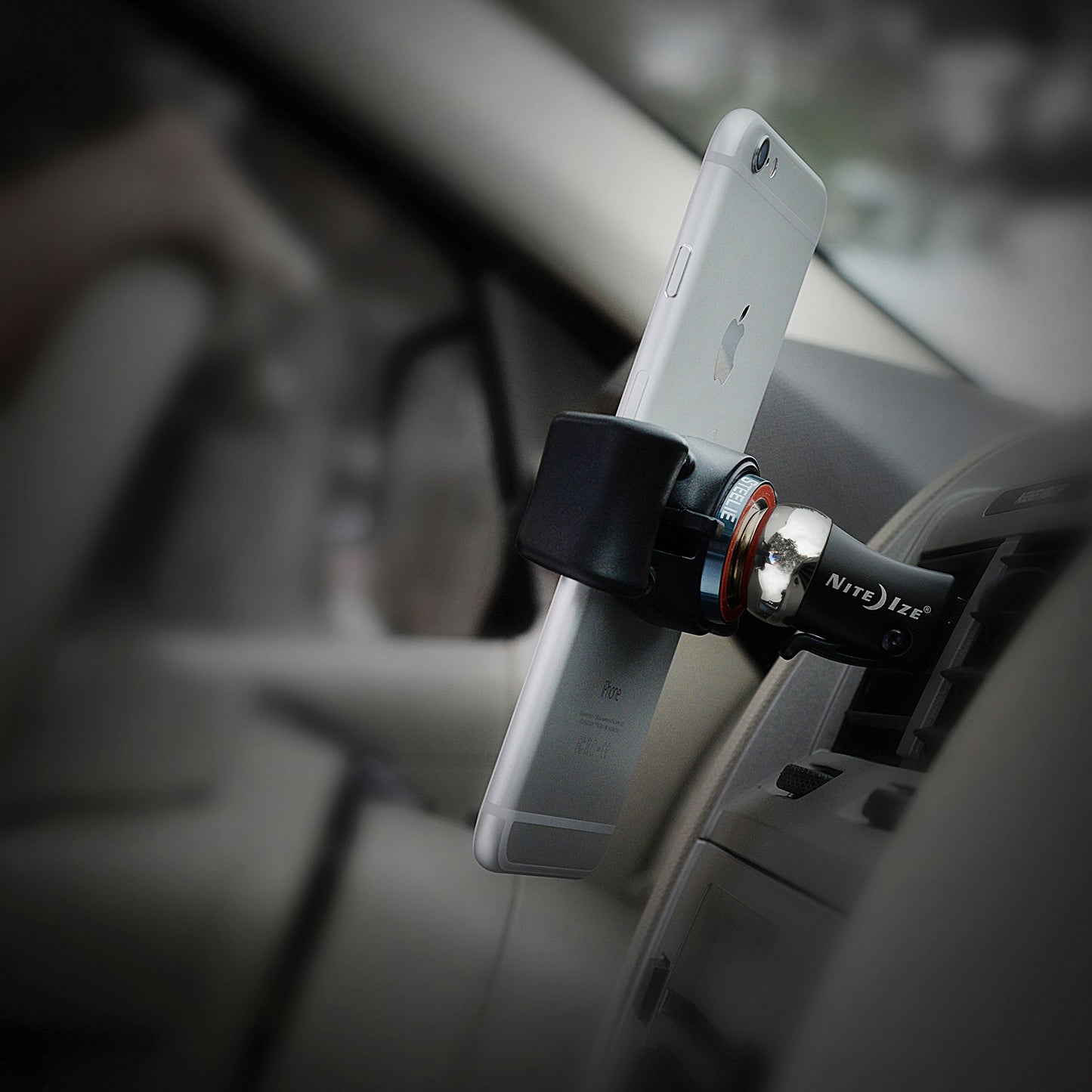 Nite Ize Original Steelie FreeMount Vent Kit - Adjustable Magnetic Bracket + Car Vent Mount for Smartphones