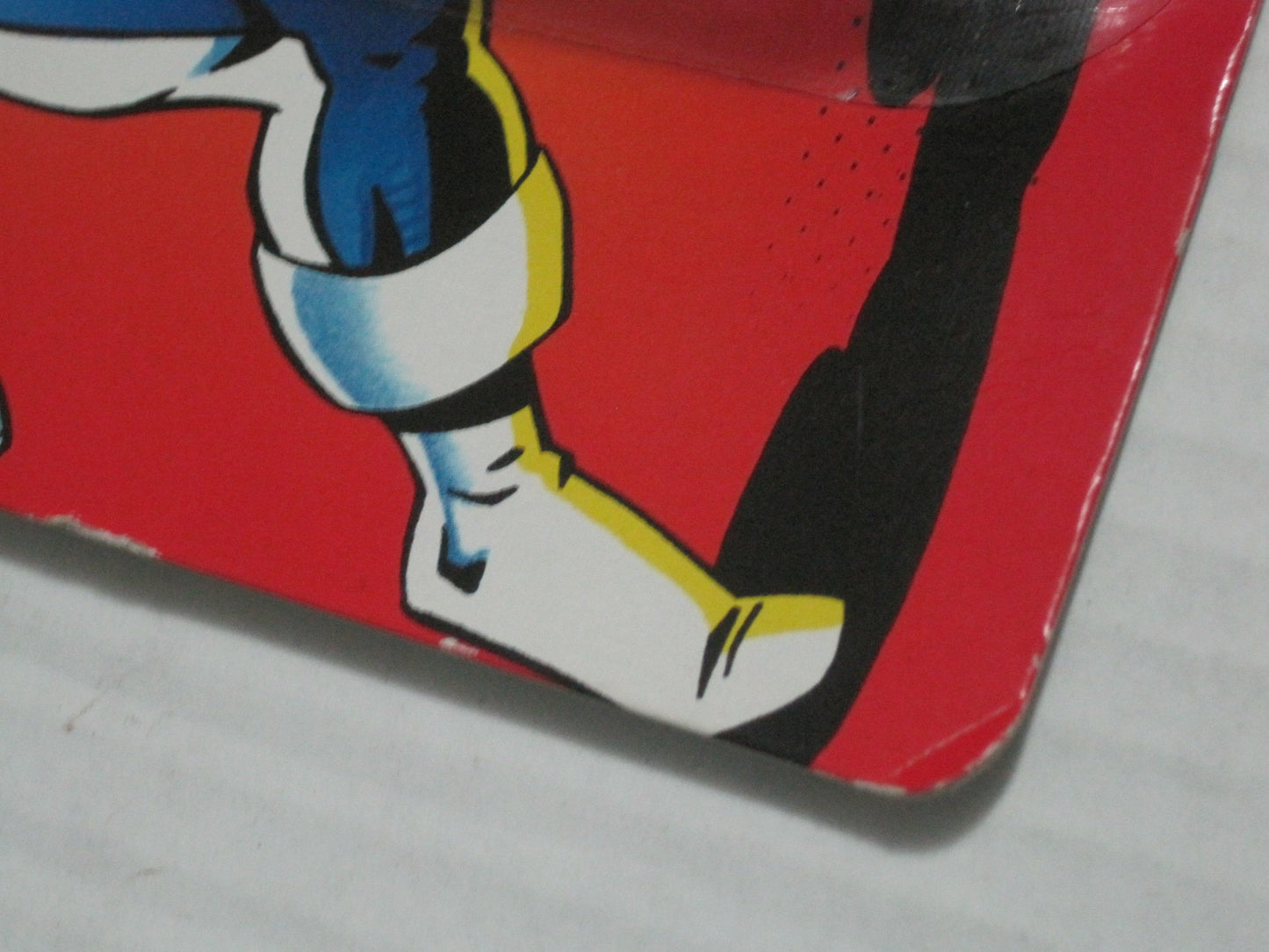 Toy Biz Marvel The Uncanny X-Men Cyclops (Laser Light Eyes) Action Figure 4.75 Inches