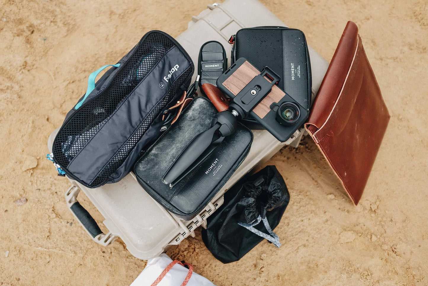 Moment Weatherproof Mobile Lens Carrying Case - Protective Travel Pouch for Mobile Filmmaking & Photography Gear [2-Lens]