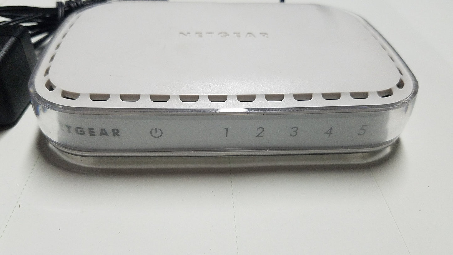 NETGEAR GS605 5-Port Gigabit Desktop Switch - Switch - 5 x 10/100/1000 - desktop