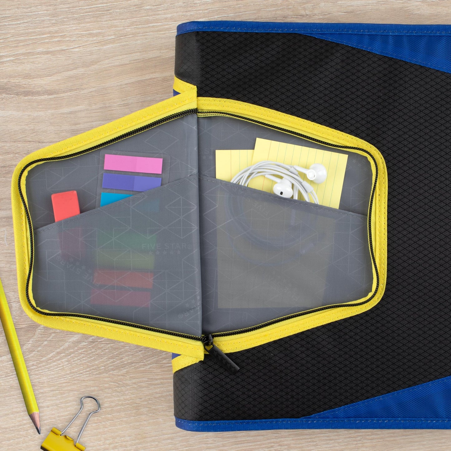 Five Star Zipper Binder 1.5 Inch O-Rings Case Organiser with 3-Pocket Expanding File, 500 Sheet Capacity, Cosmic Blast (280146J)